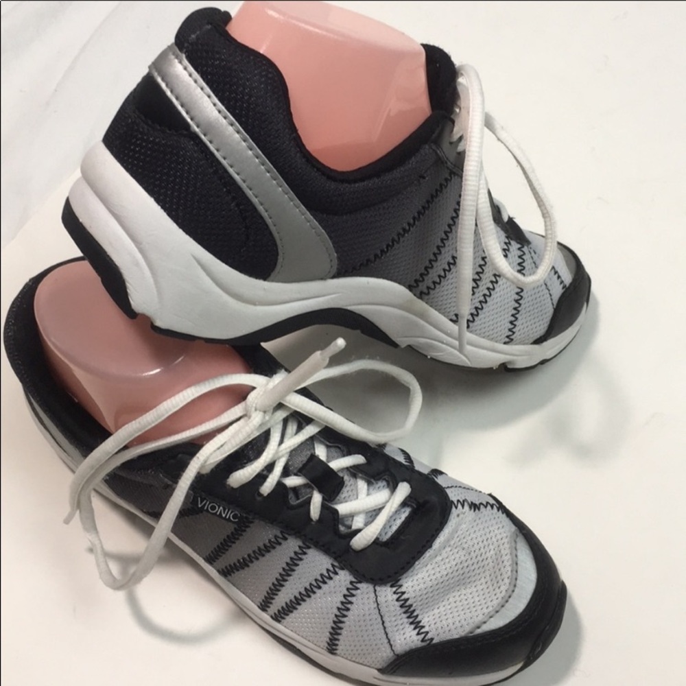 Vionic Sneakers